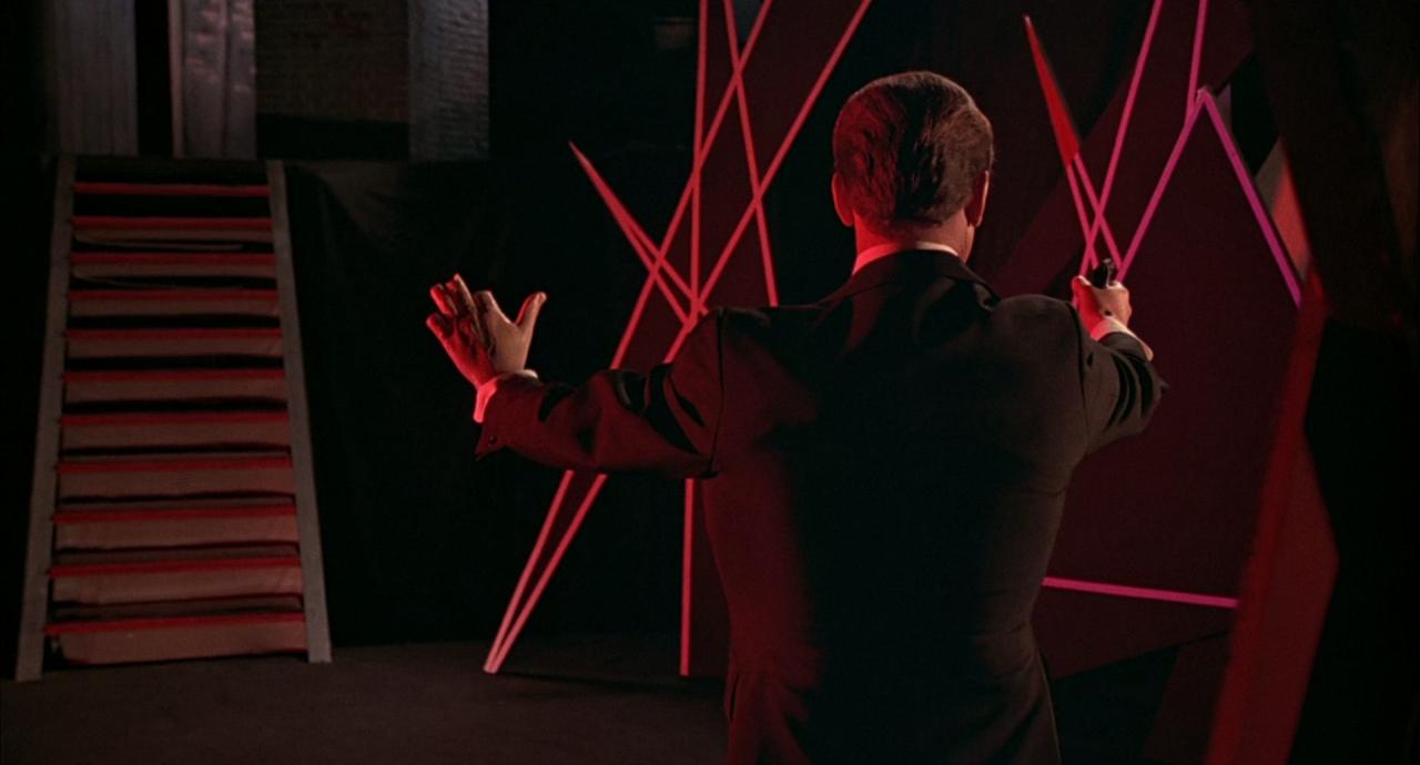 [007之金枪人][BD-MKV/6.05GB][国英多音轨/中英字幕][1080P][HDR版本][H265编码][蓝光压制]