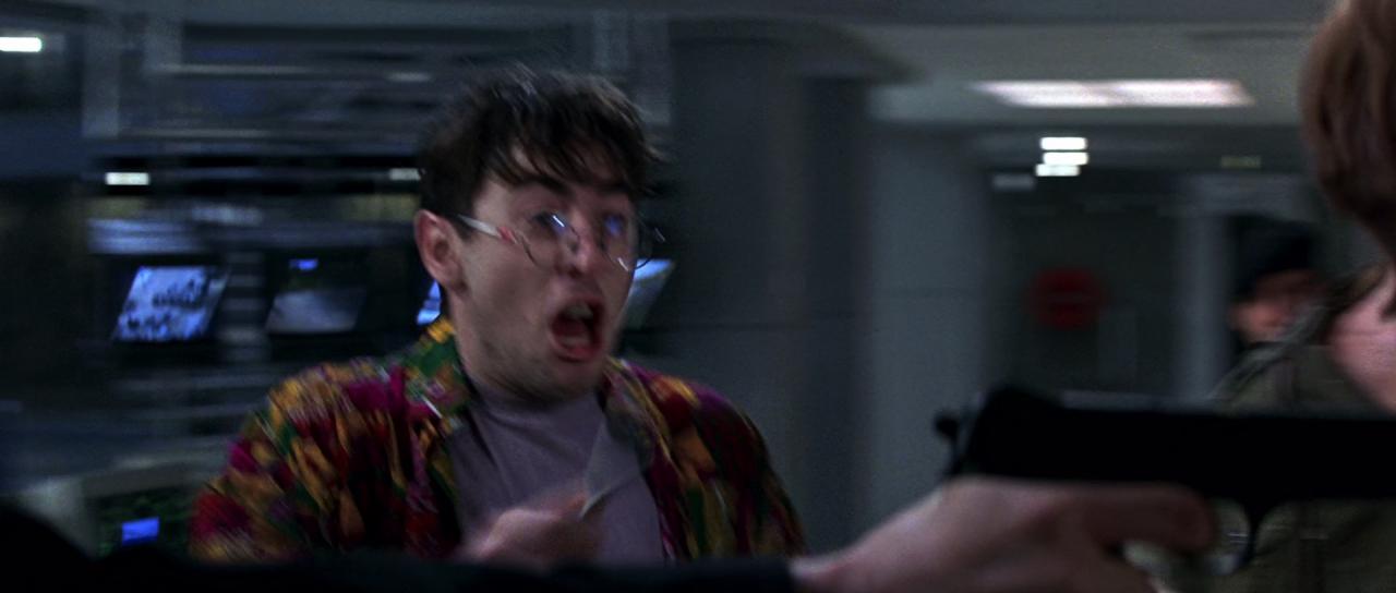 [007之黄金眼][BD-MKV/5.25GB][国英多音轨/中英字幕][1080P][HDR版本][H265编码][蓝光压制]